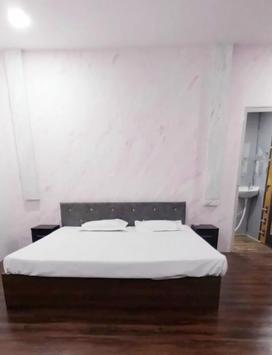 The Black Leaf Otel Rāipur Dış mekan fotoğraf